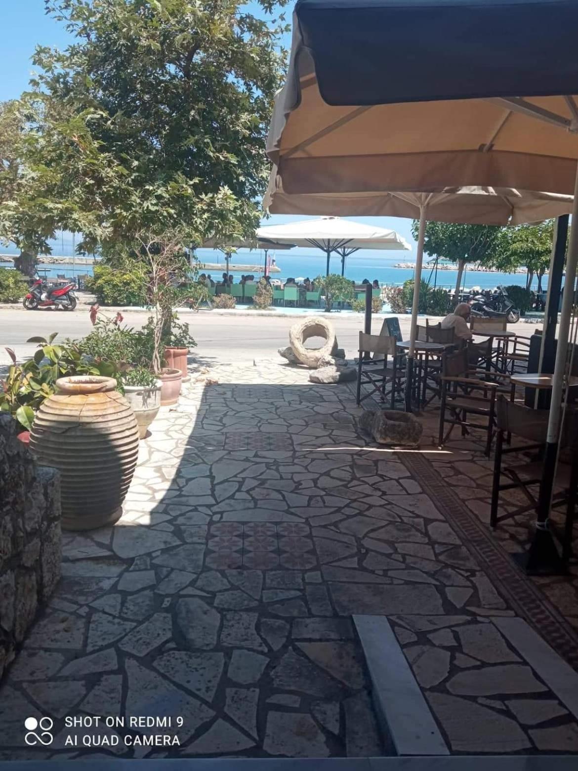 Vasilis Travlos Apartment Poros  Dış mekan fotoğraf